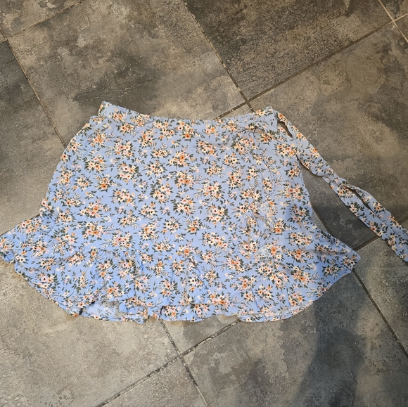 American Eagle Skirt. - Picture 1 of 4